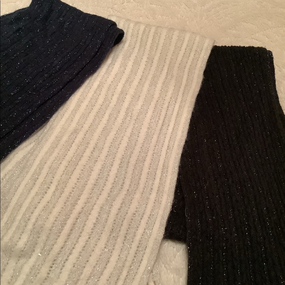 Lot of 3, New York & Company Glittery Scarves - Picture 3 of 6